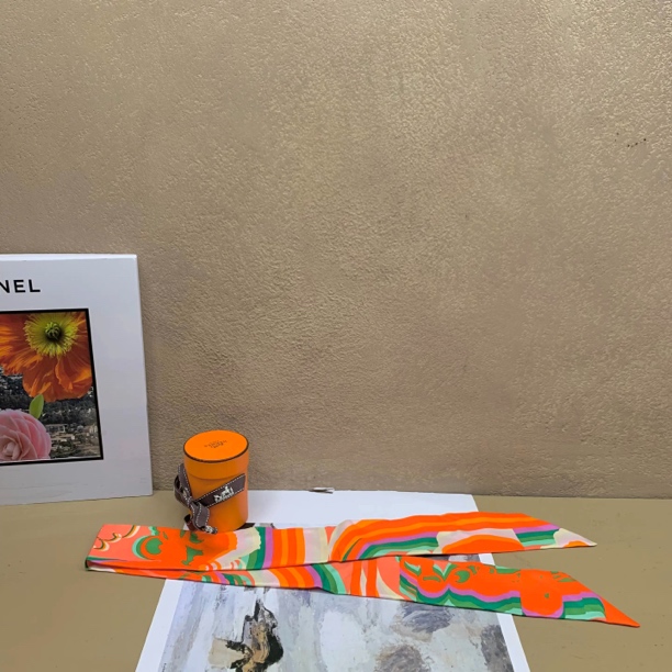 未使用 Hermes/爱马仕 拼色丝巾/61638533/12期免息/代卖服务2511