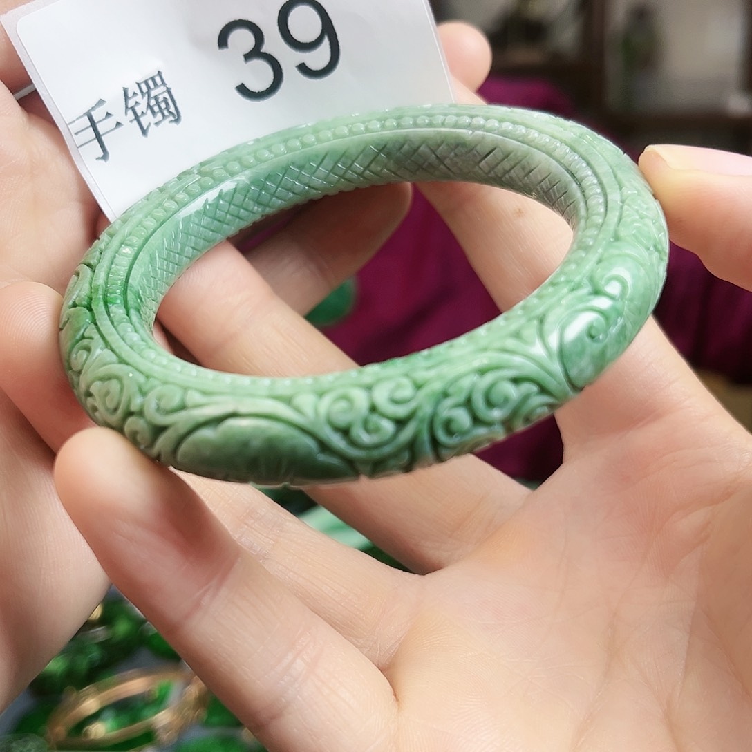 翡翠手镯未镶嵌手镯58.5