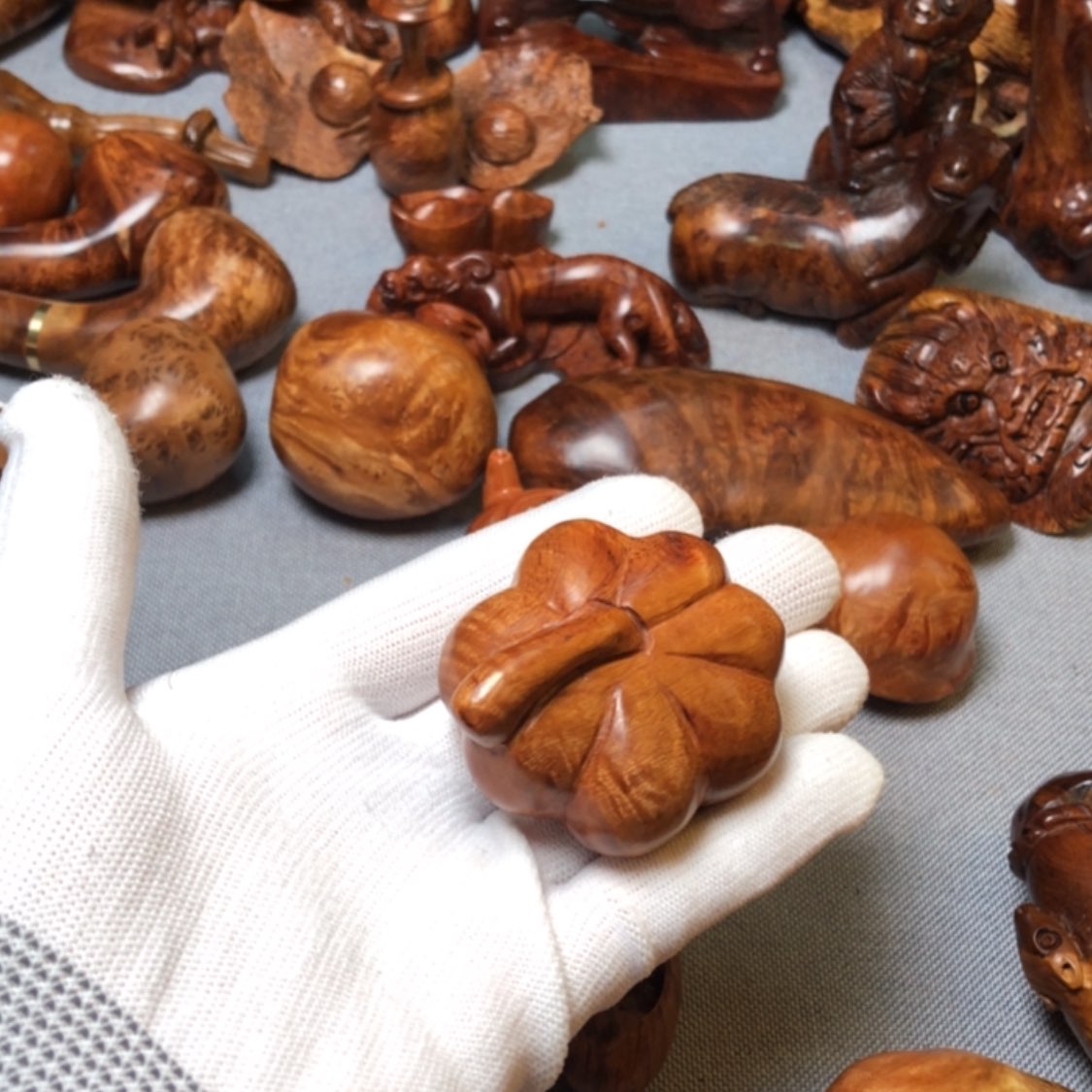 【闪购商品】木麻梨疙瘩火琉璃手把件