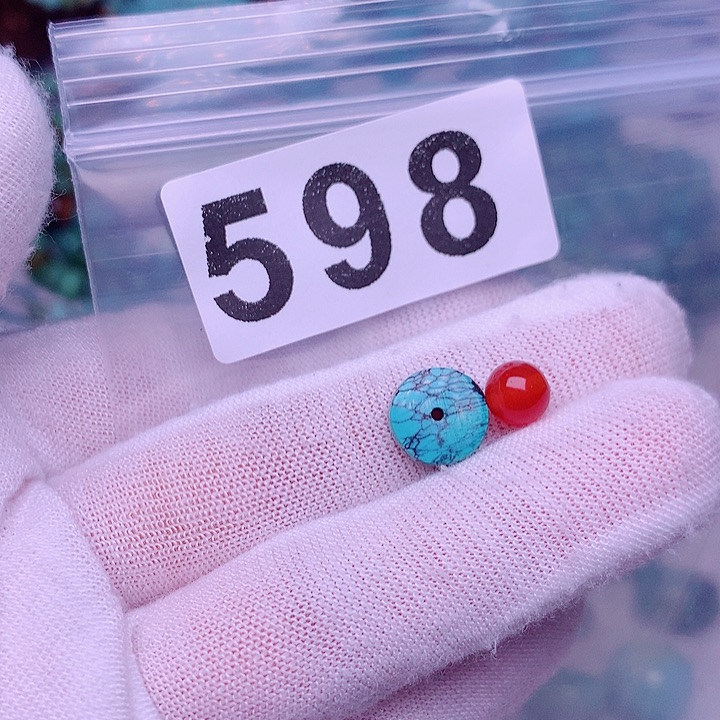 南红玛瑙未镶嵌珠宝奇石