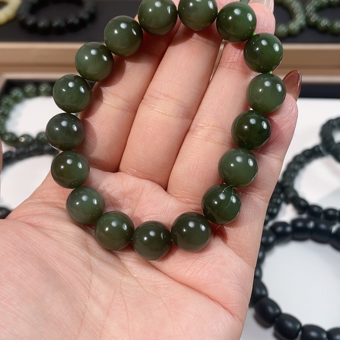 和田玉（碧玉）手链未镶嵌俄老料 12