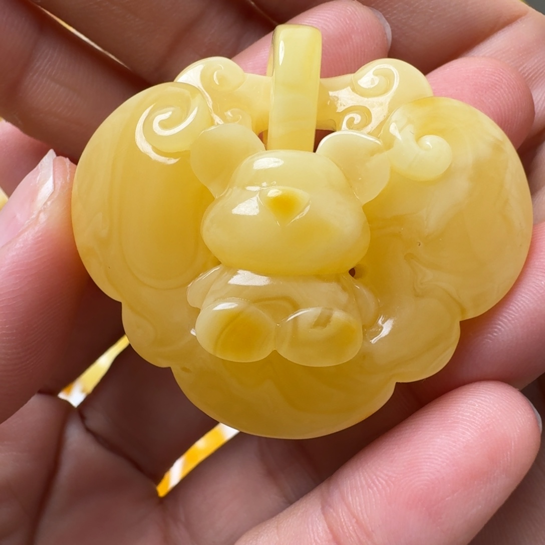 未镶嵌吊坠(不含链)蜜蜡