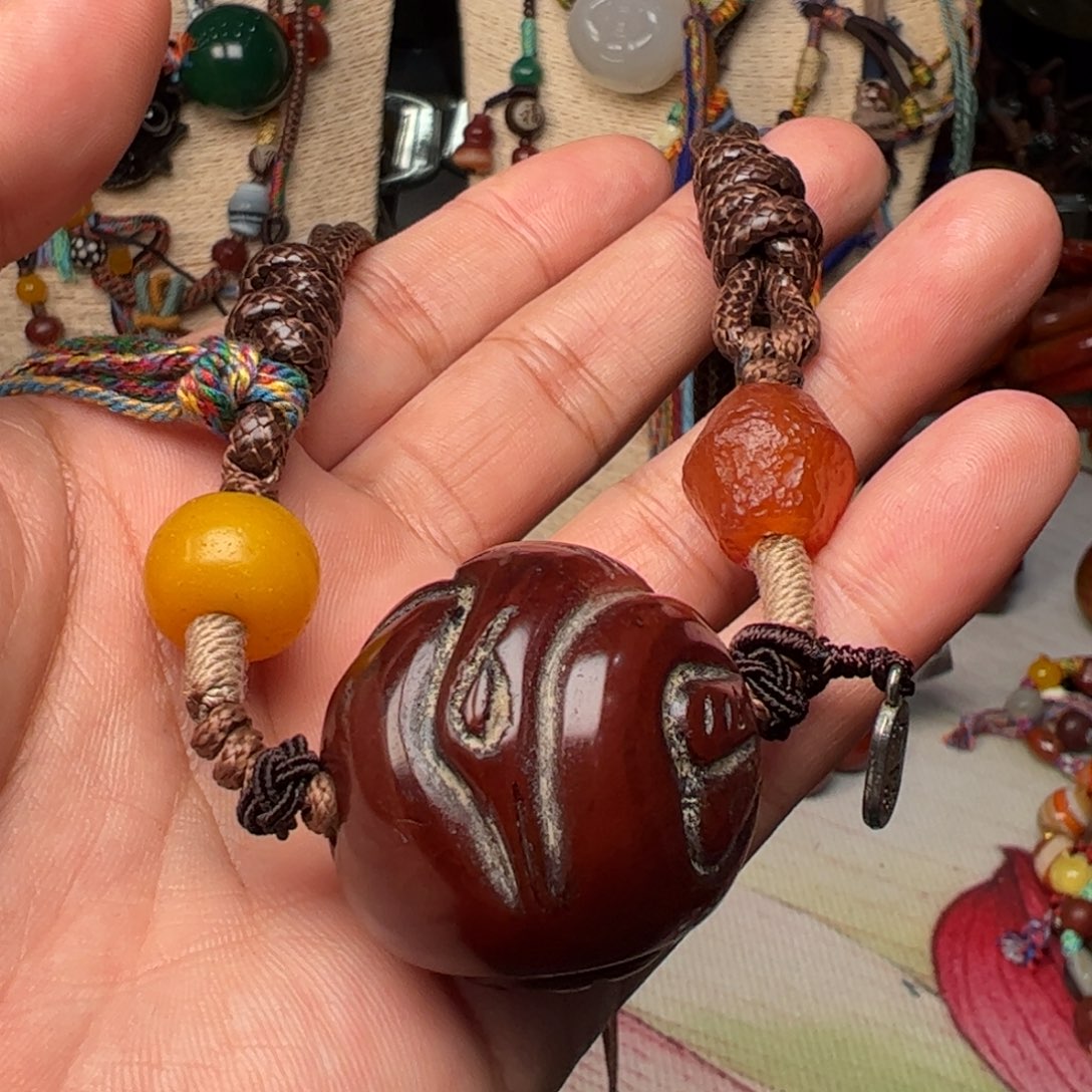 玛瑙/玉髓颈饰未镶嵌