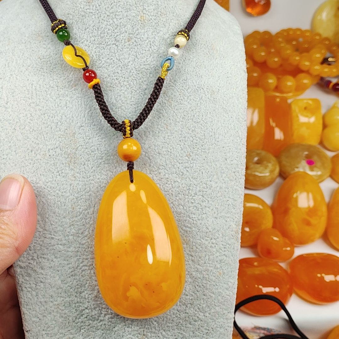 蜜蜡吊坠(赠链)未镶嵌