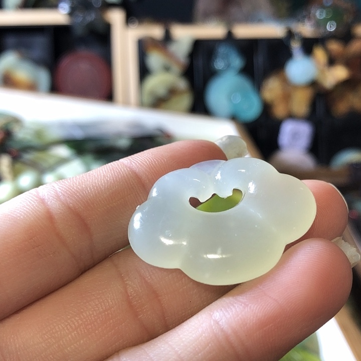 岫玉未镶嵌岫玉挂件