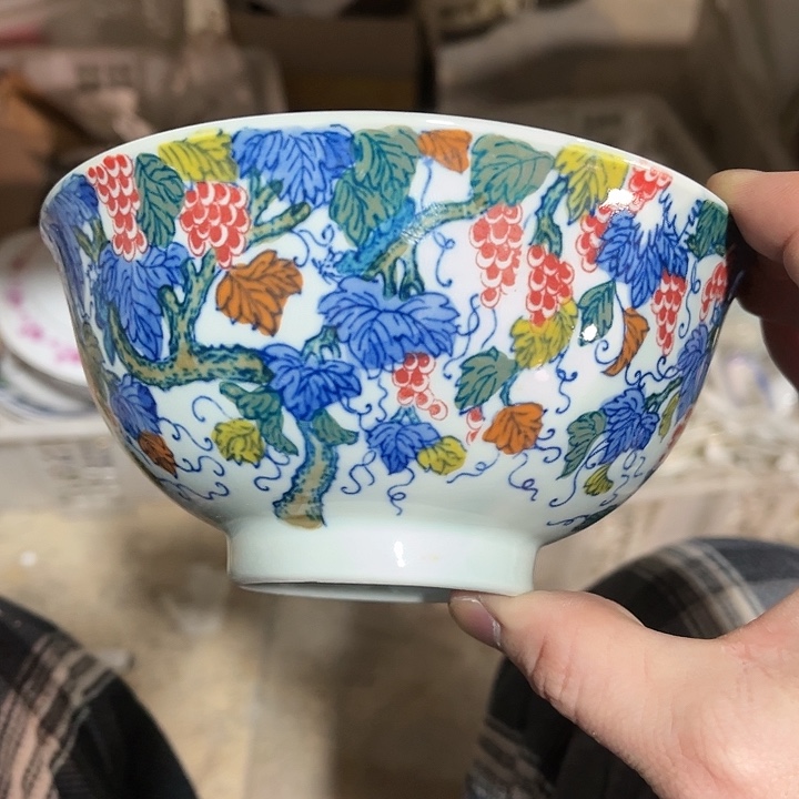 瓷片///直径15厘米。绿西西。