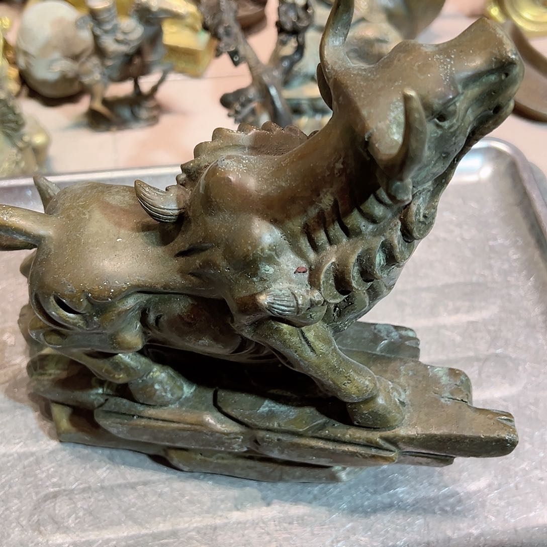 姜**?黄铜摆件工艺品的