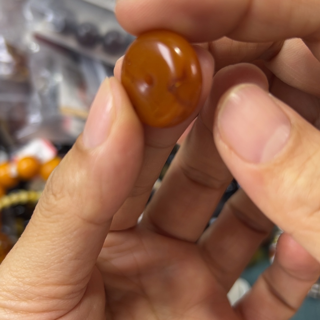 未镶嵌琥珀珠宝奇石886