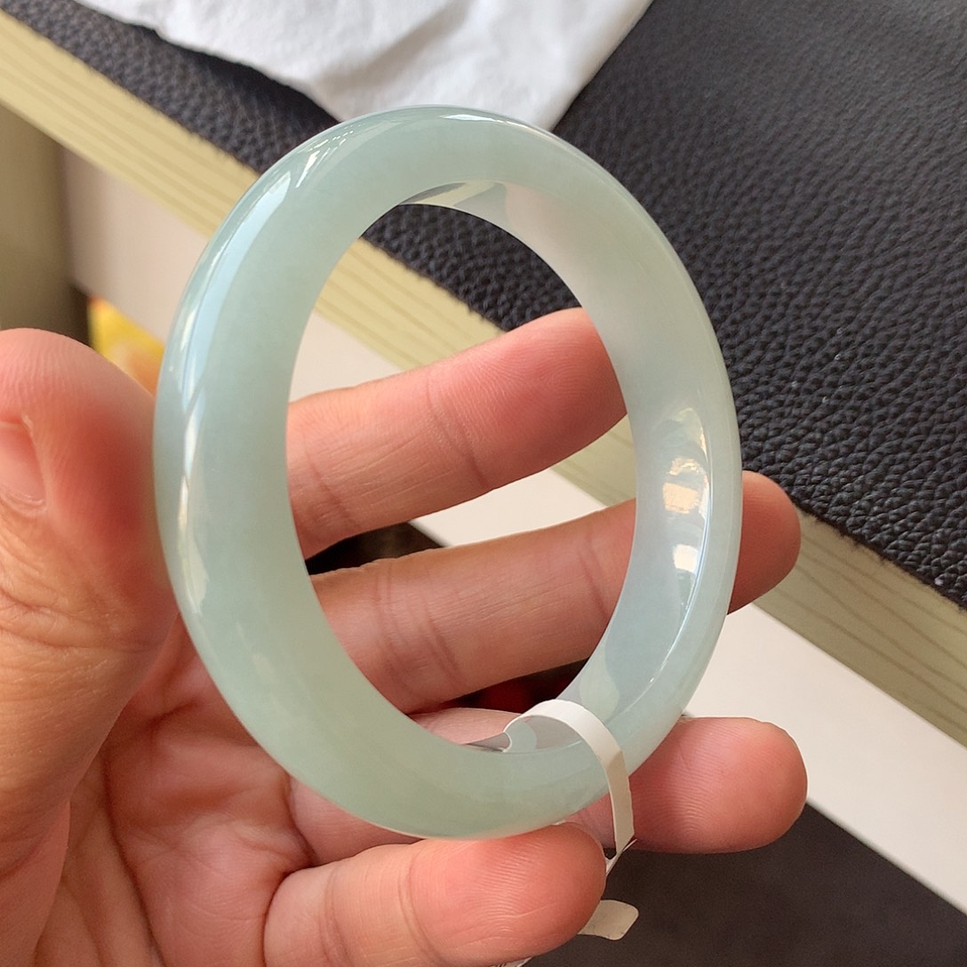 翡翠未镶嵌手镯8号