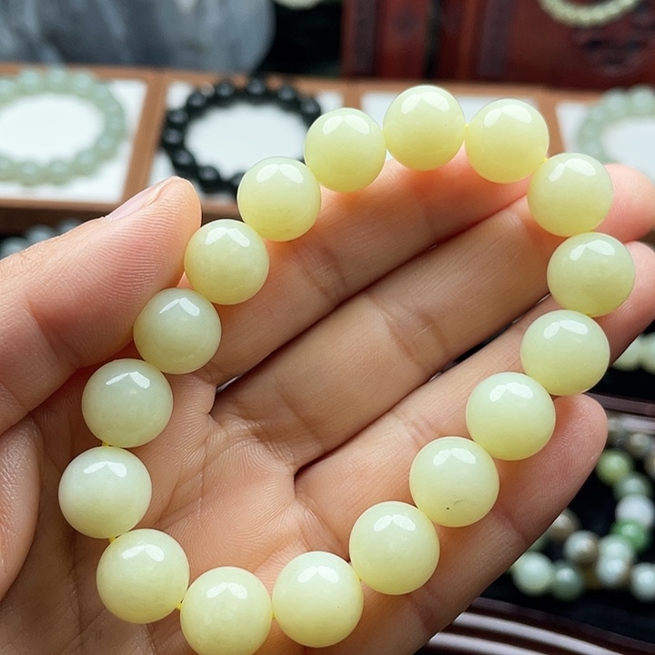 和田玉未镶嵌手串