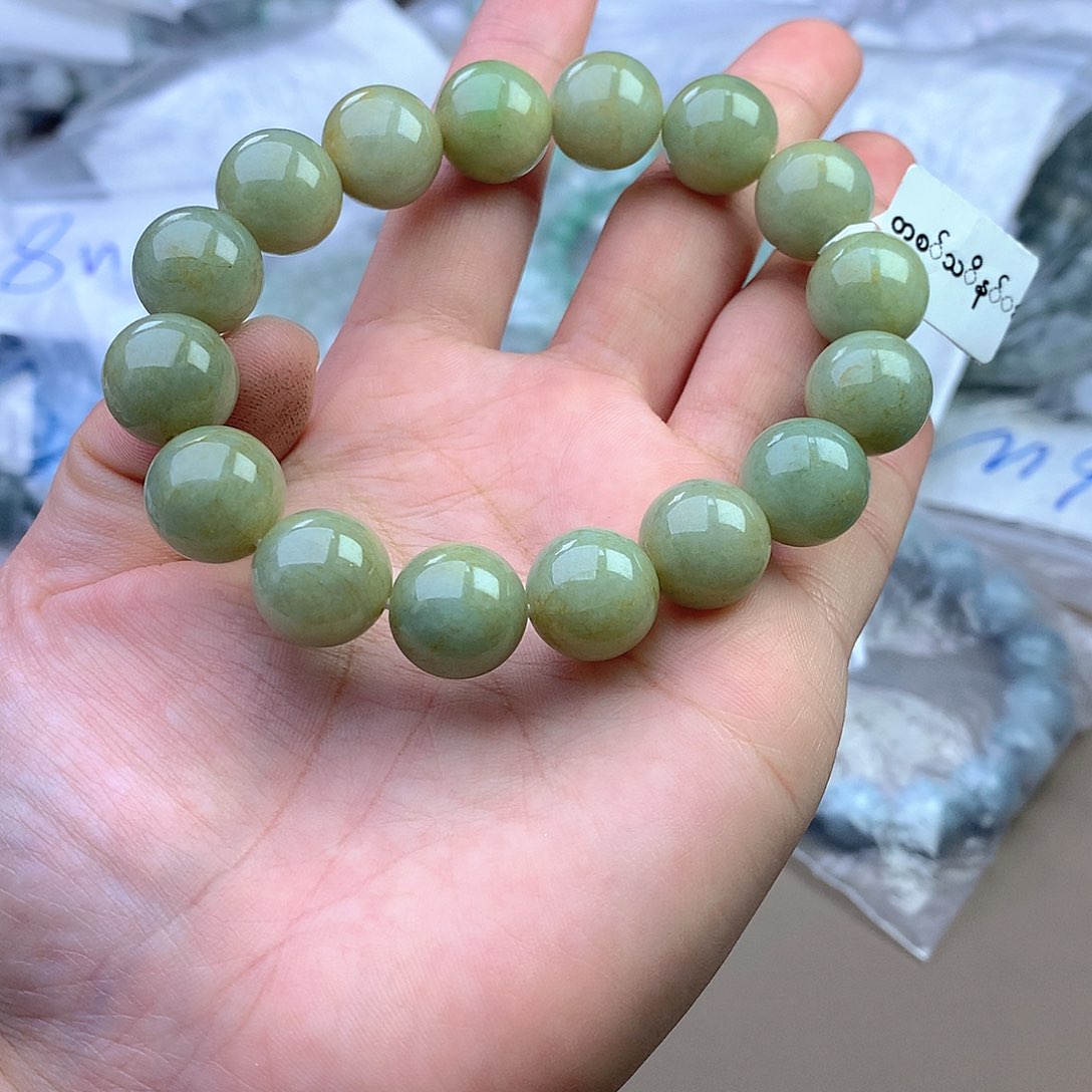 未镶嵌手串定制翡翠