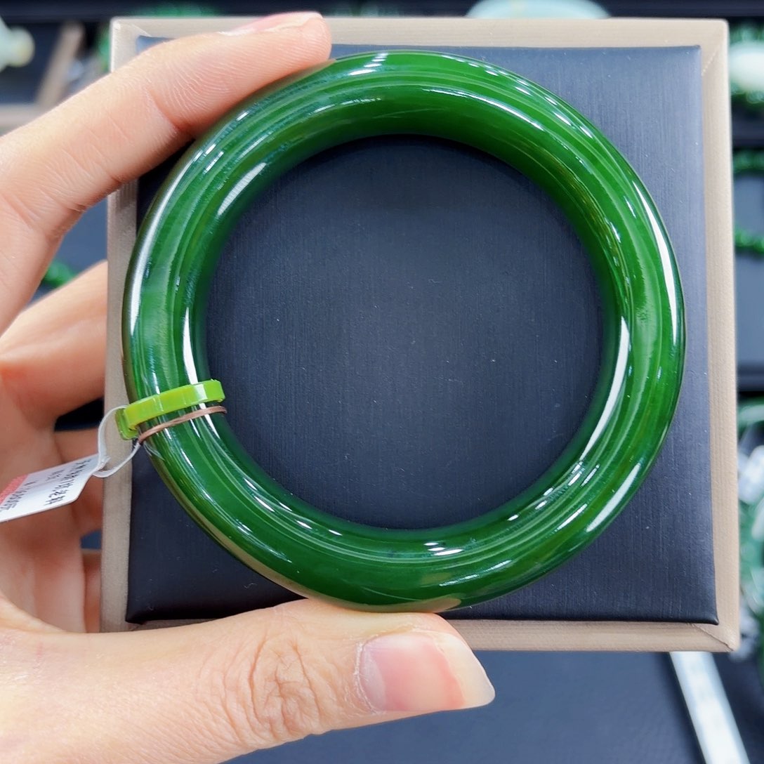 未镶嵌手镯和田玉（碧玉）仙*球