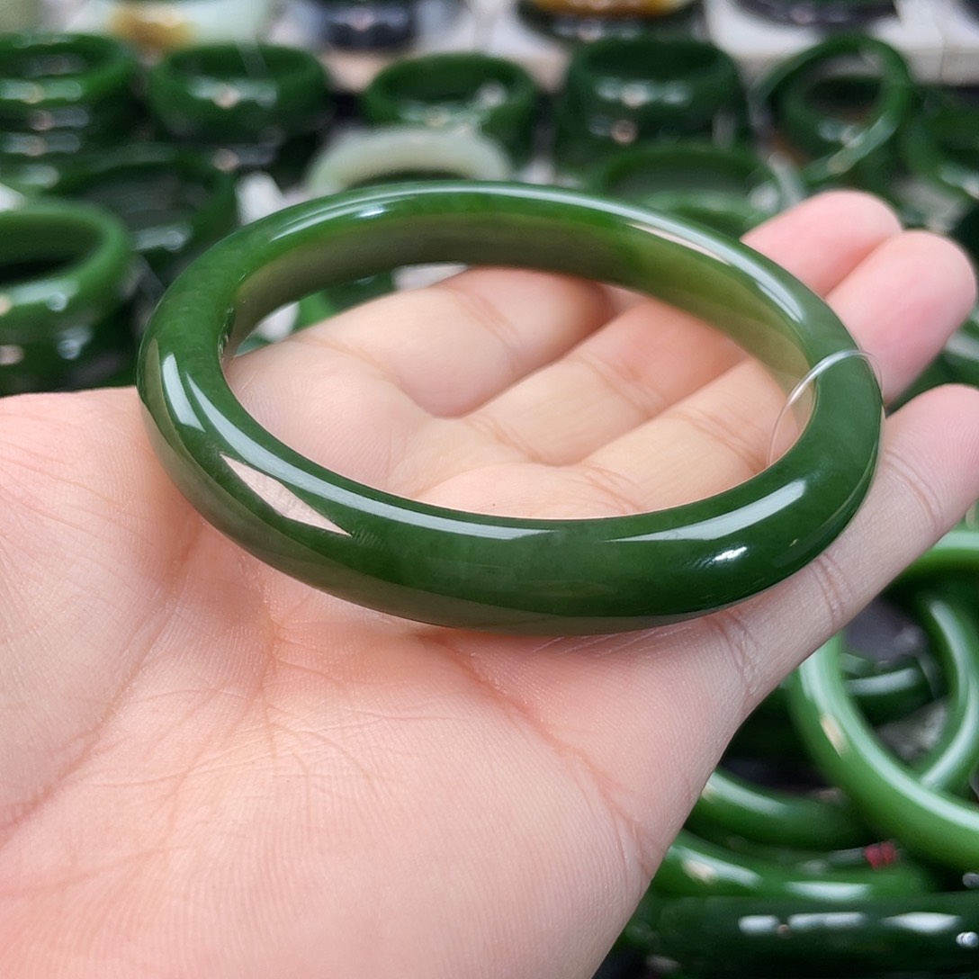 和田玉（糖玉）手镯未镶嵌