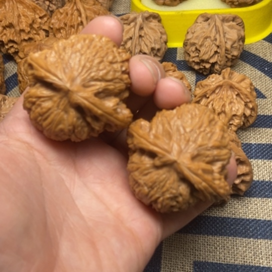 吊坠文玩核桃南疆