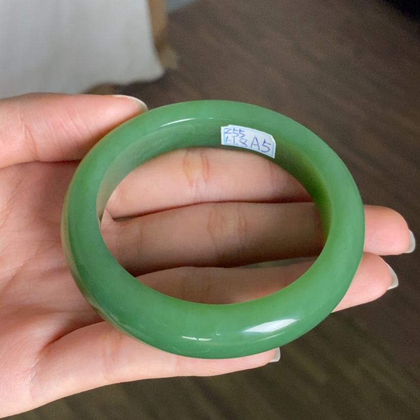 【闪购商品】未镶嵌手镯和田玉（碧玉）