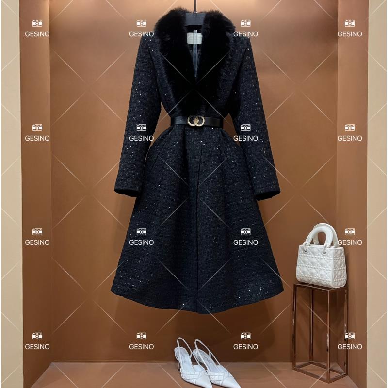 【露】秋冬气质小香风时尚设计师中长款外套 QD-2025378