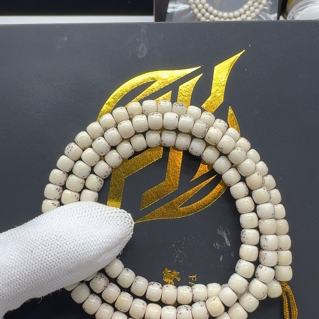 冰***雪吊坠星月菩提131一物一图冰白大白鲨河豚6左右108