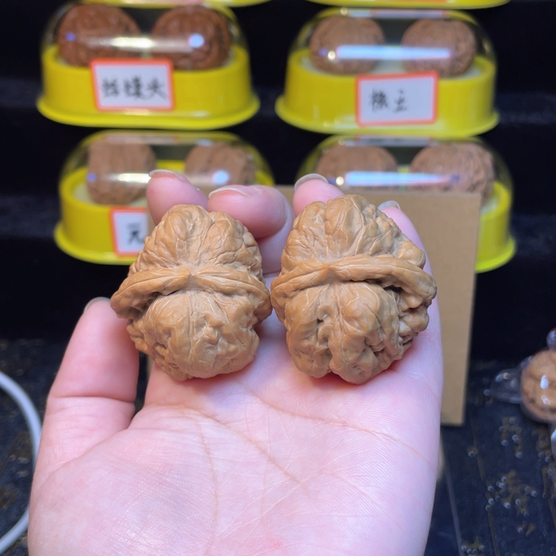 文玩核桃把件蛤蟆头38尺