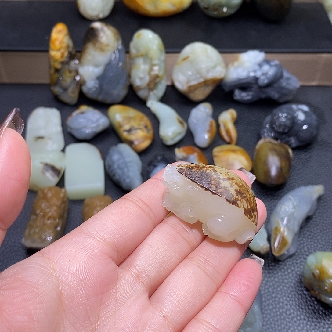 社***J和田玉未镶嵌颈饰