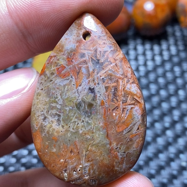 玛瑙/玉髓颈饰未镶嵌