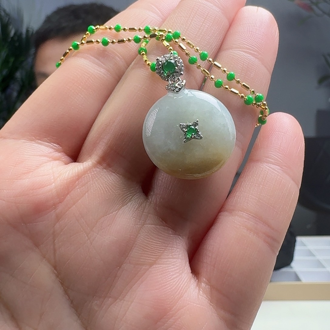 翡翠吊坠(赠链)银S925镶嵌天然