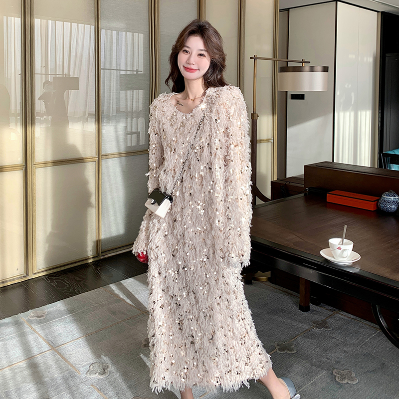 高级设计感亮片连衣裙女2024春装新款气质名媛小香风绝美过膝长裙