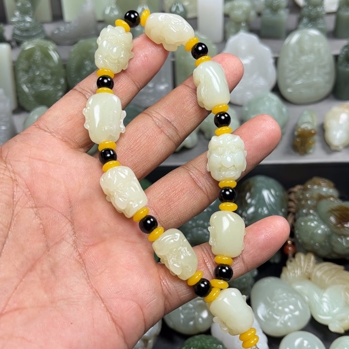 和田玉挂件未镶嵌