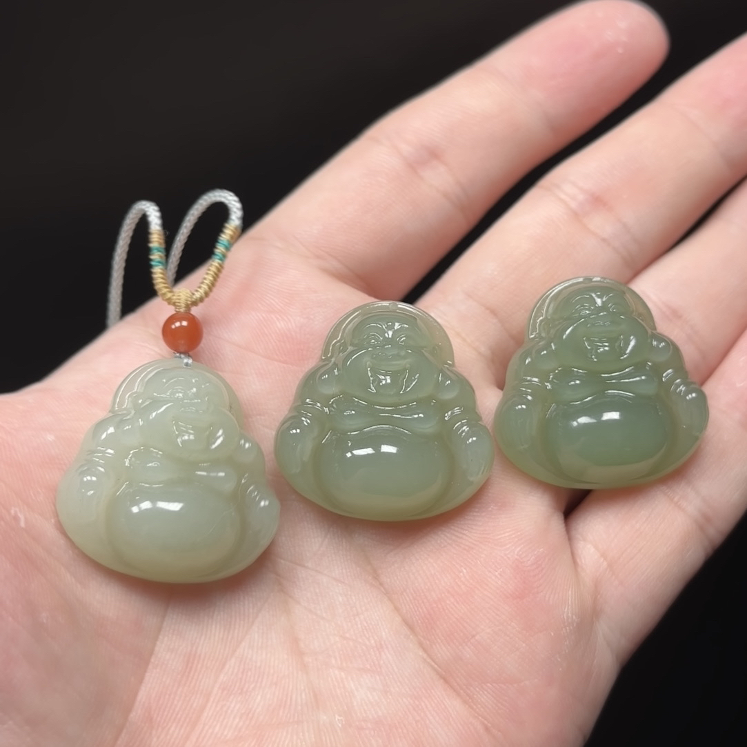 【笑口常开】和田玉 高冰晴水佛公吊坠尺寸约30*30mm（多样性发其一）
