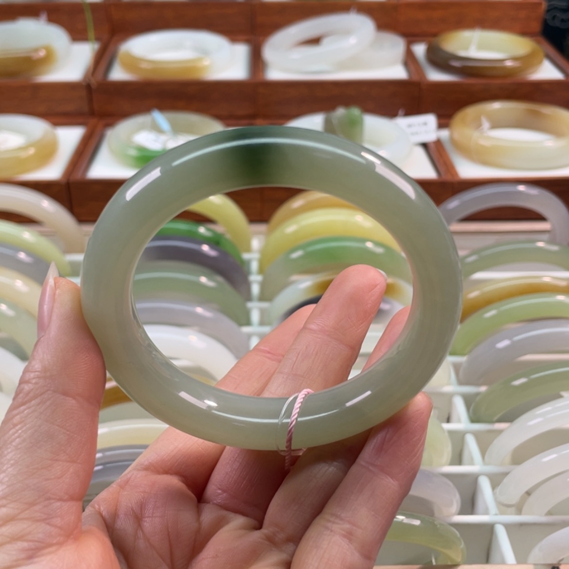 【闪购商品】和田玉手镯未镶嵌