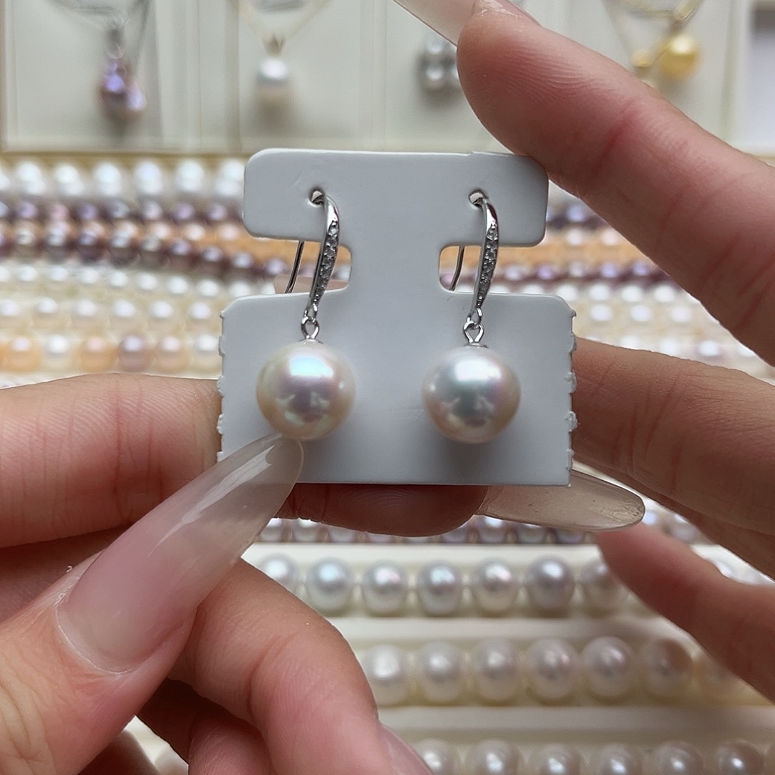 未镶嵌淡水珍珠耳饰