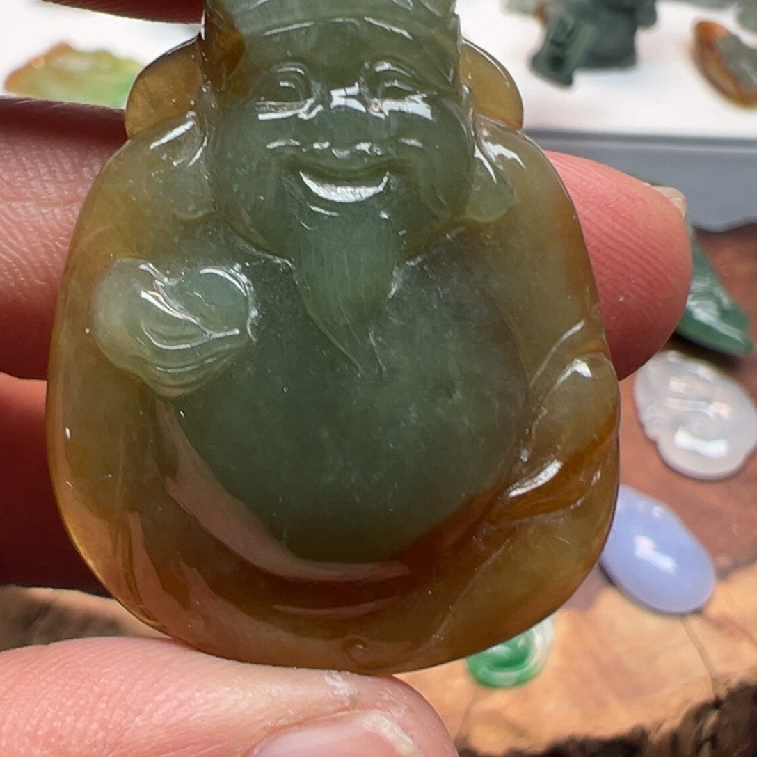 翡翠未镶嵌颈饰翡翠首饰