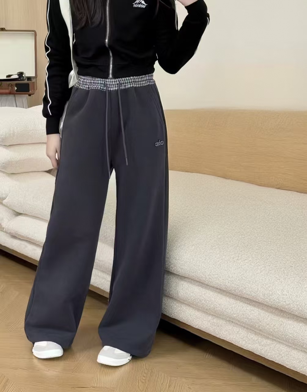 休闲风长裤百搭裤子显瘦休闲裤春秋女阔腿裤宽松
