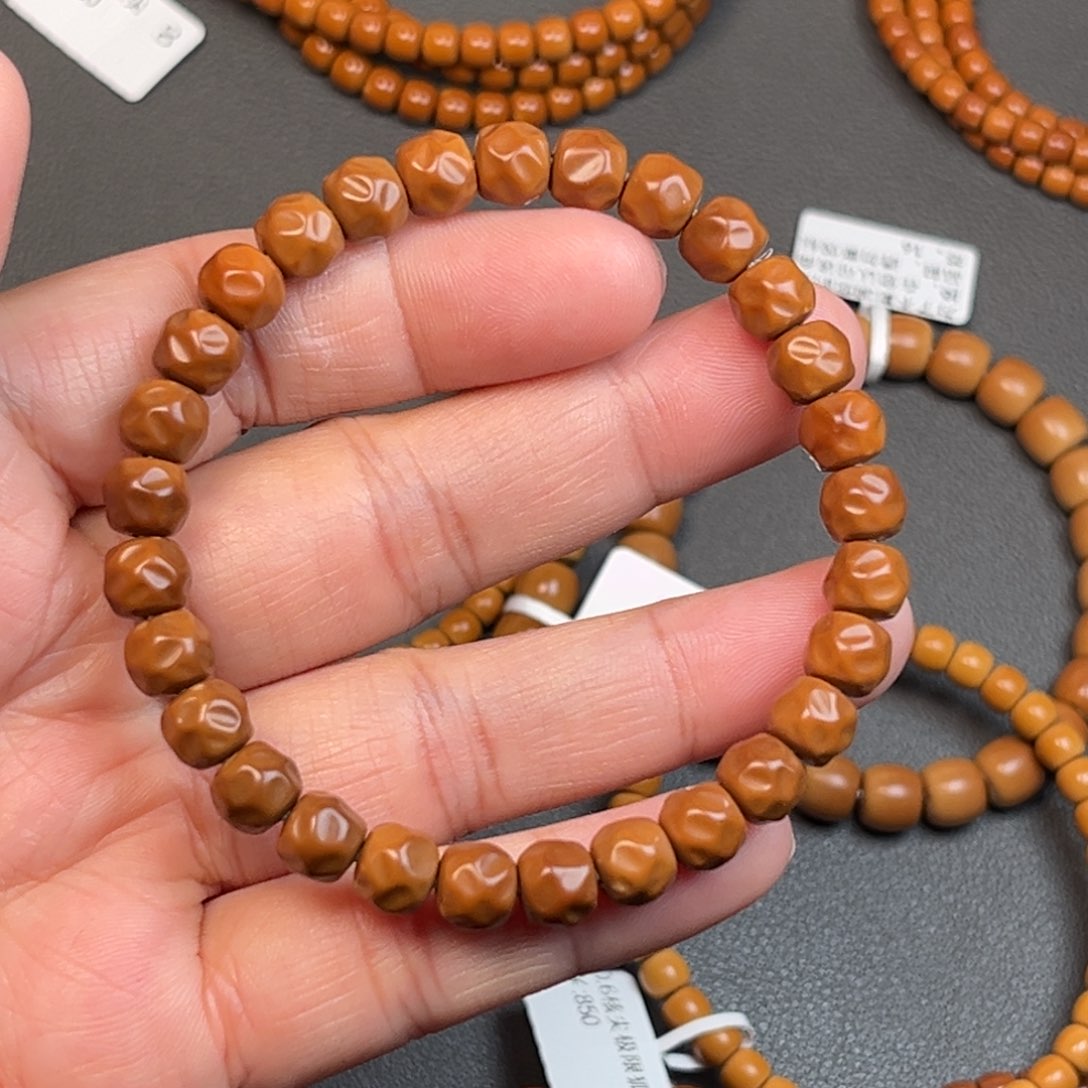 橄榄核手串/手链0.77核尖无相