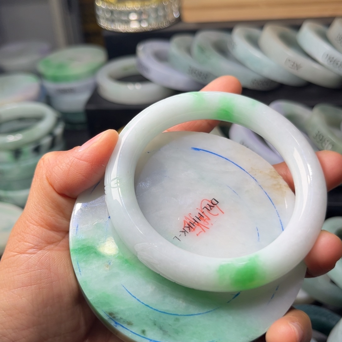 定制翡翠翡翠手镯未镶嵌
