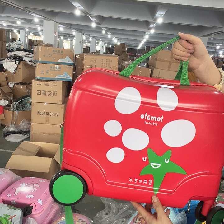 美丽诺羊毛三醋酯纤维红色牛角包旅行箱