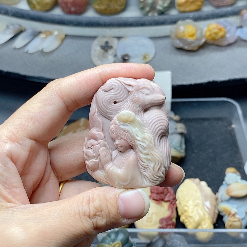 【闪购商品】定制石英质玉吊坠未镶嵌