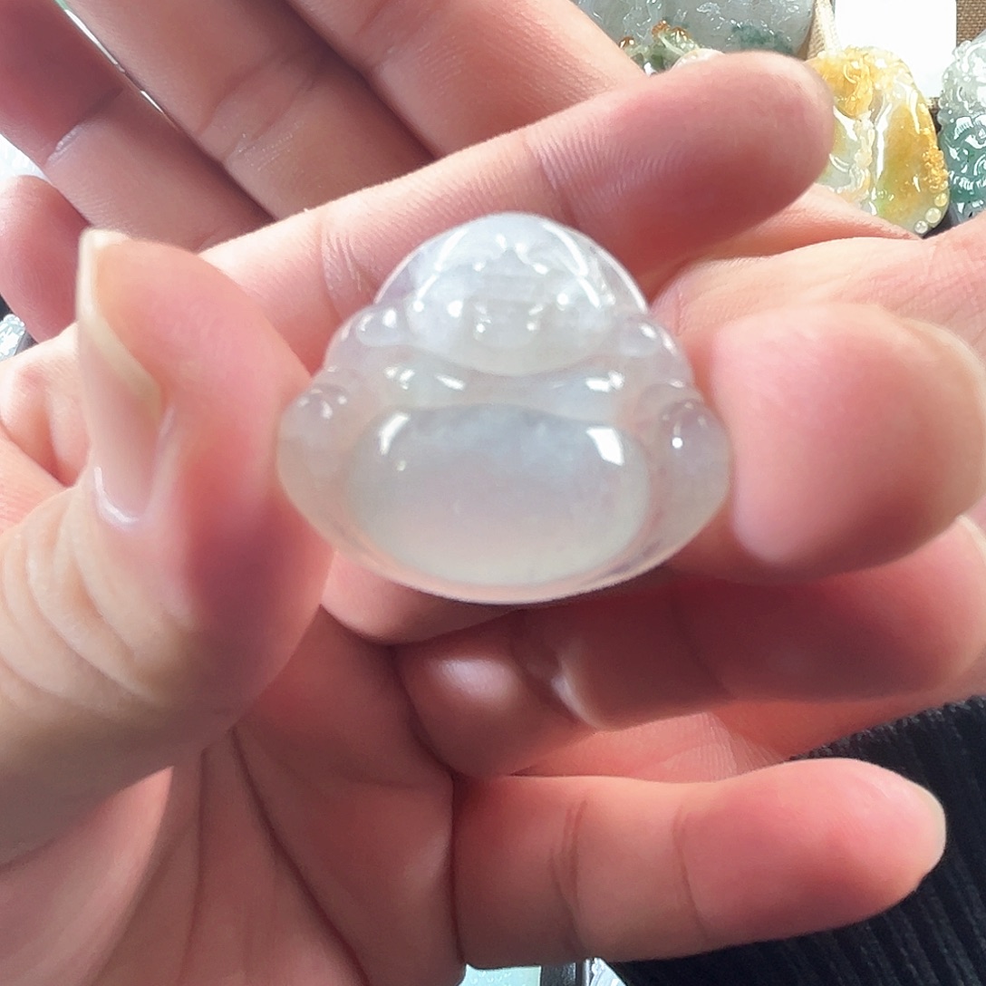 翡翠未镶嵌颈饰佛公