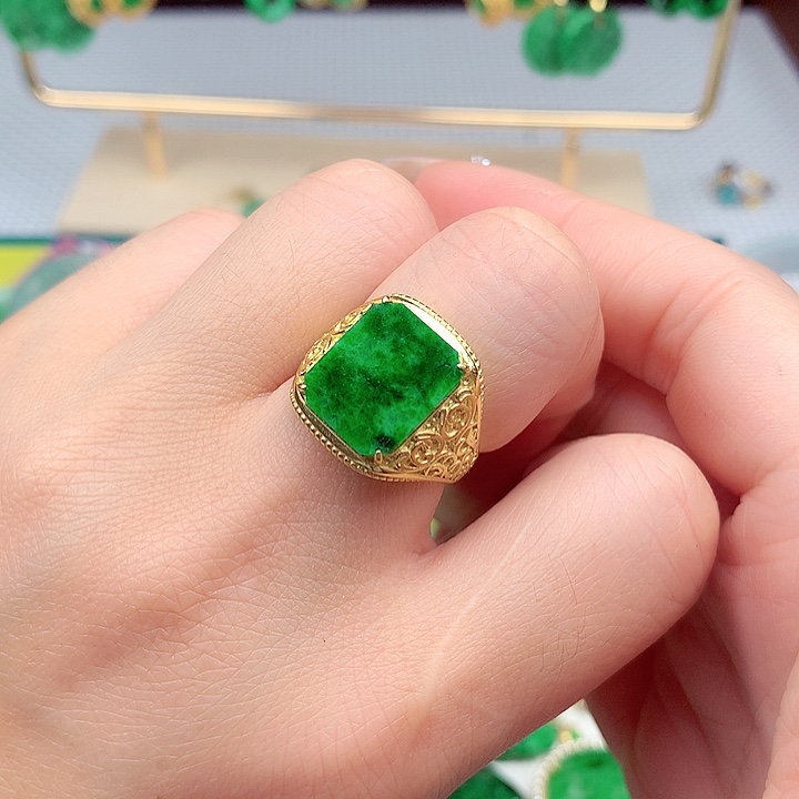 翡翠颈饰银S925镶嵌翡翠