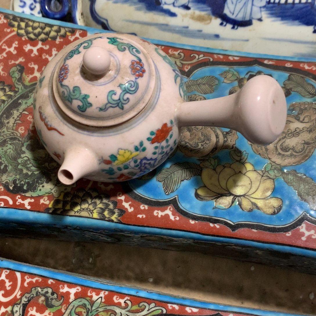 一***往高端大气上档次瓷器。