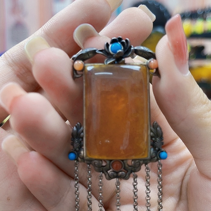 琥珀银S925镶嵌颈饰吊坠