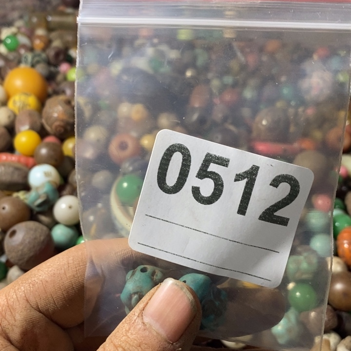 潇***树和田玉（糖玉）未镶嵌手链