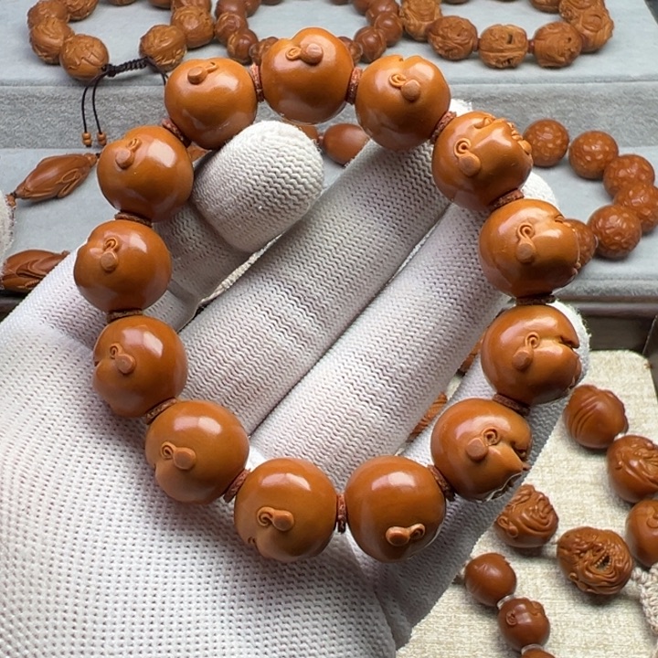 橄榄核手串橄榄核雕工艺制作