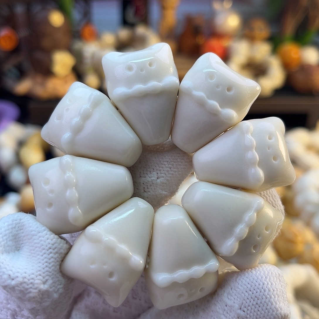 菩提根/象牙果手串新品-冰淇淋小熊山竹手捻