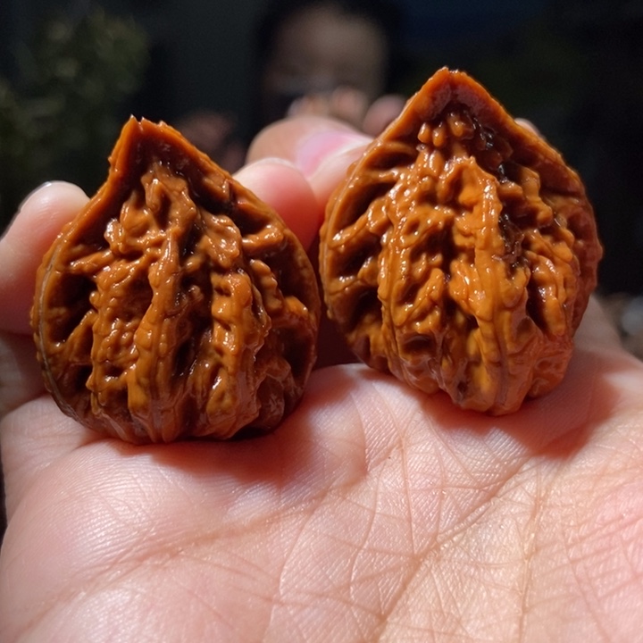 把件文玩核桃东北楸子13