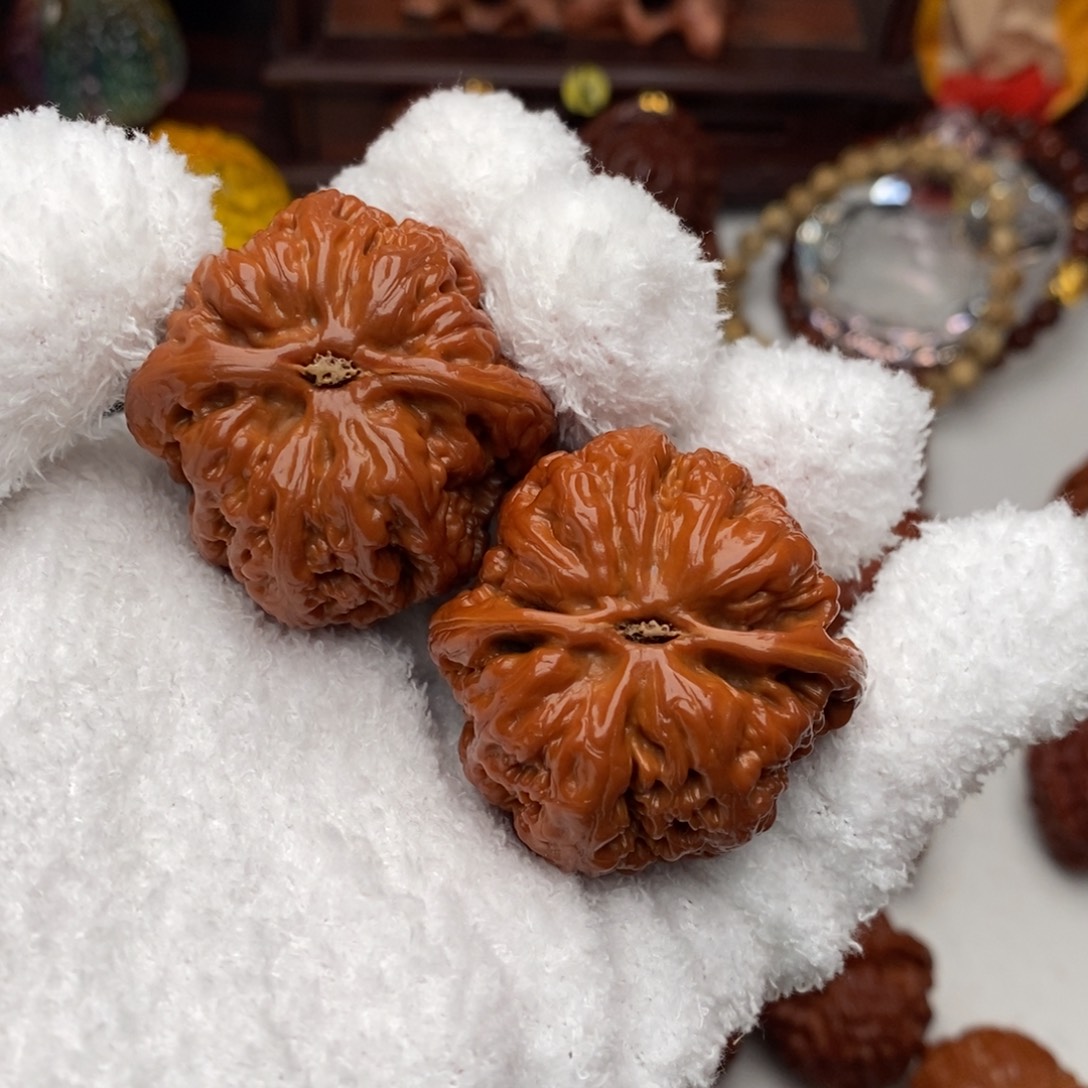 为***生吊坠文玩核桃大粗筋