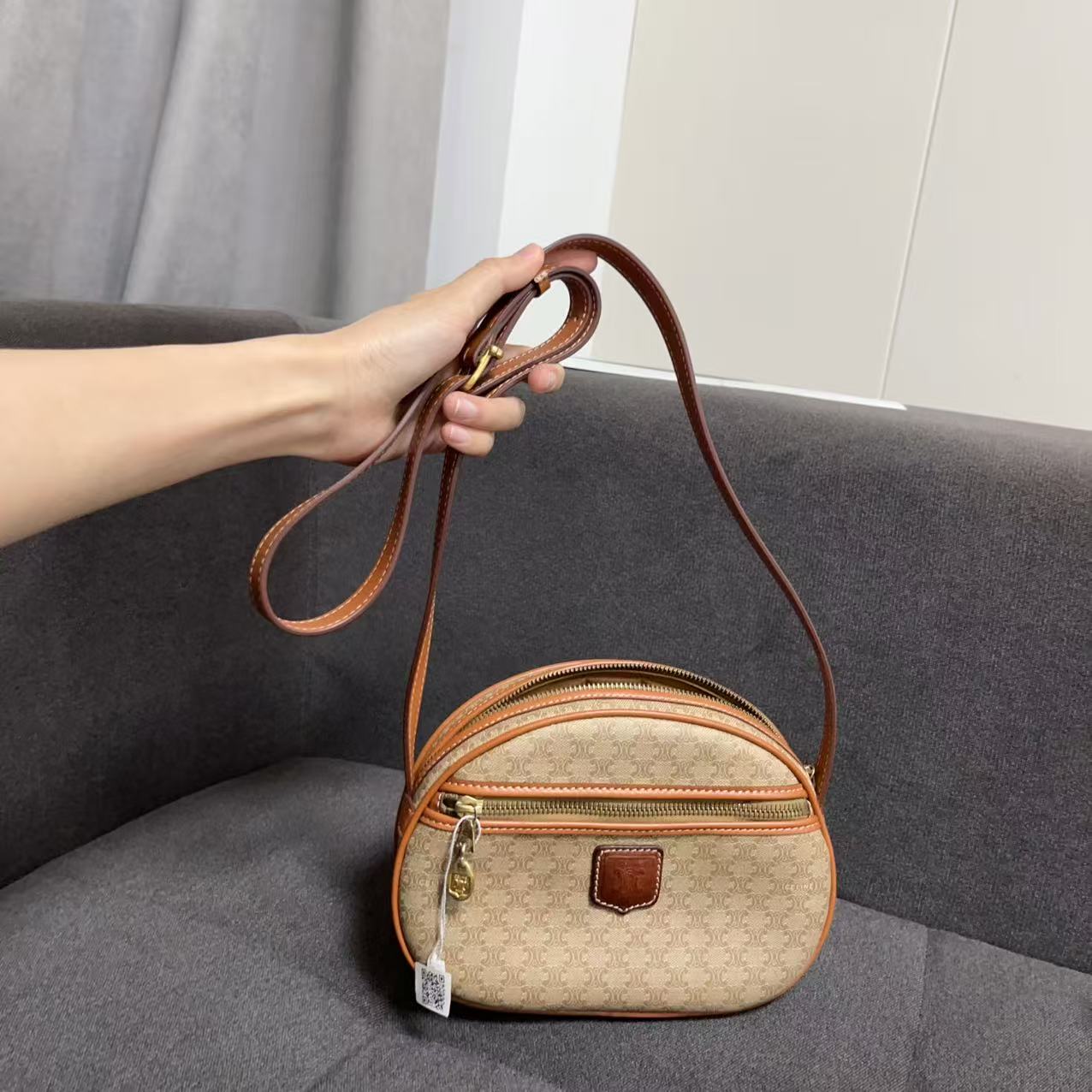 95新 Celine/思琳 兔兔奢J/思琳斜挎包/11065