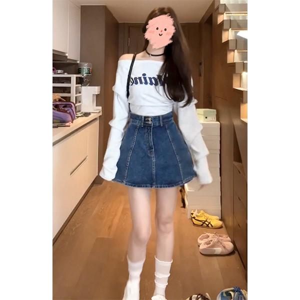 2025女士早春时尚气质百搭设计感字母拉肩卫衣+休闲牛仔裙两件套