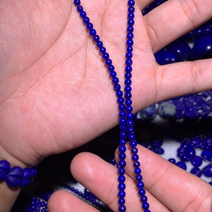 C****青金石未镶嵌3mm35cm