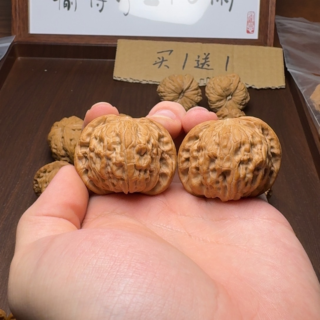 文玩核桃吊坠阿*磨盘