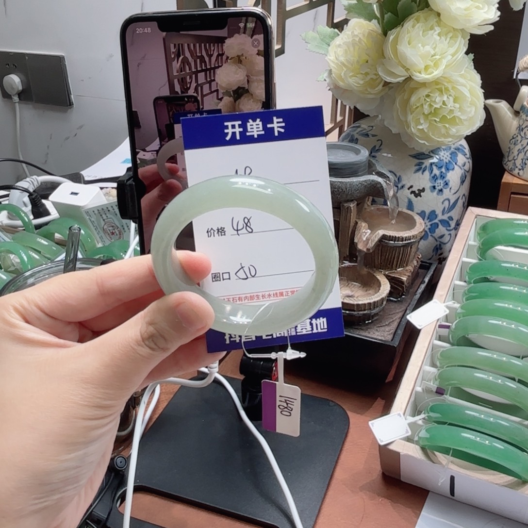 石英质玉未镶嵌手镯259